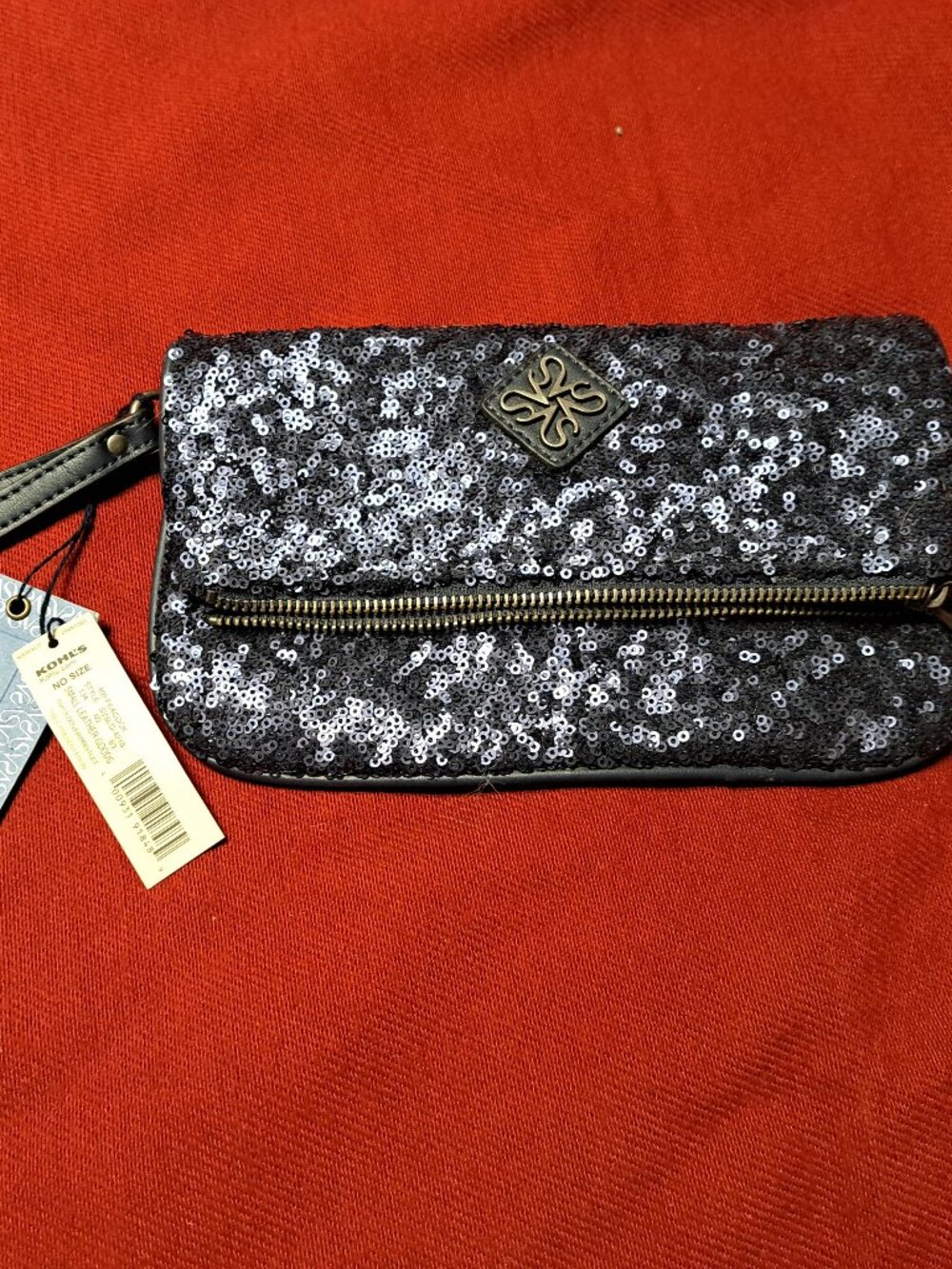 SIMPLY VERA WANG NWT WRISTLET CLUTCH NAVY WITH TEXTURED SEQUIN FESTIVE LOOK